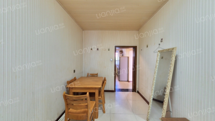 印染厂宿舍二手房实景图