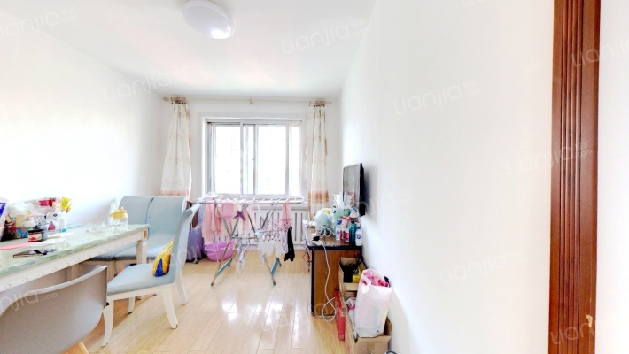 税务宿舍二手房实景图