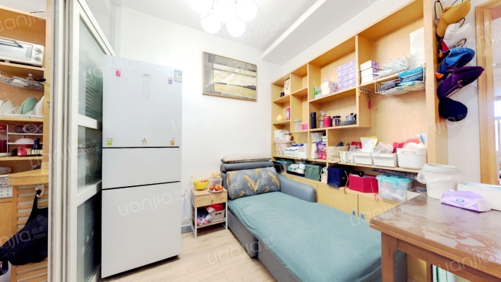 体育路45号二手房实景图