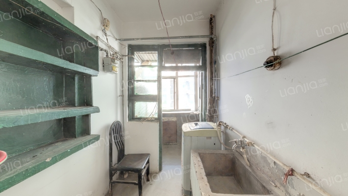 山大南路83号二手房实景图