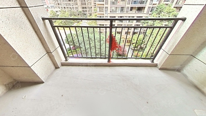 东投中央城单身公寓商住性质，和商 住两用-阳台