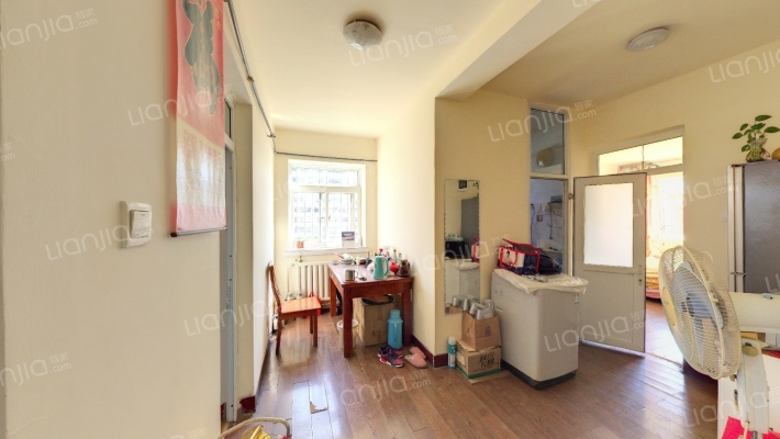 宏达公寓二手房实景图