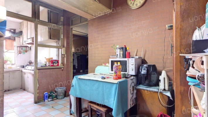 东五小区(虹口)二手房实景图