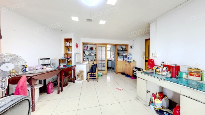 和燕路275号二手房实景图