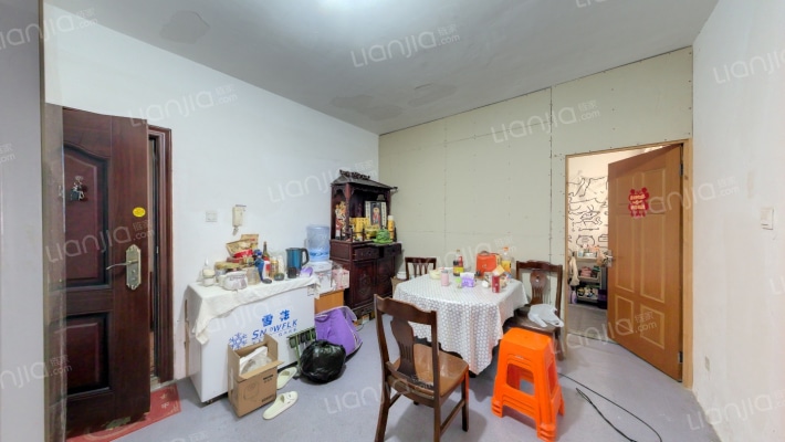 毛岸新苑二手房实景图