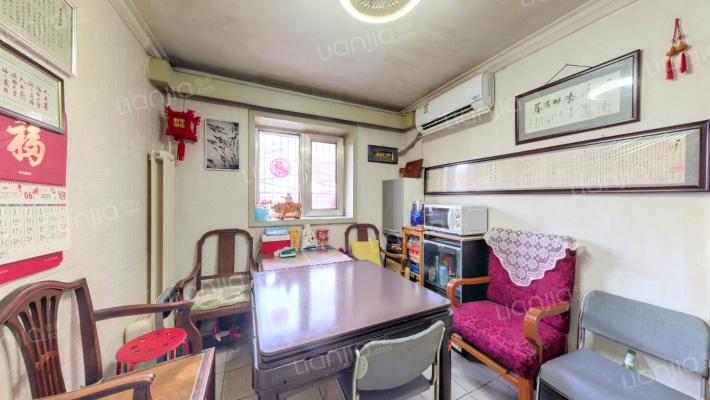 首体宿舍二手房实景图