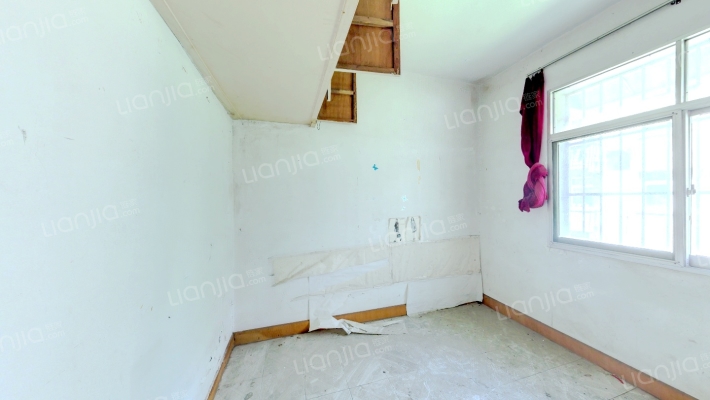 交通厅宿舍大院二手房实景图