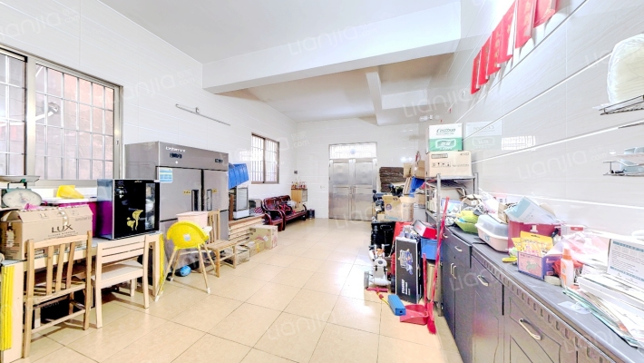 鸿图路二手房实景图