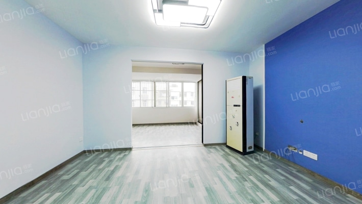 西街头小区二手房实景图