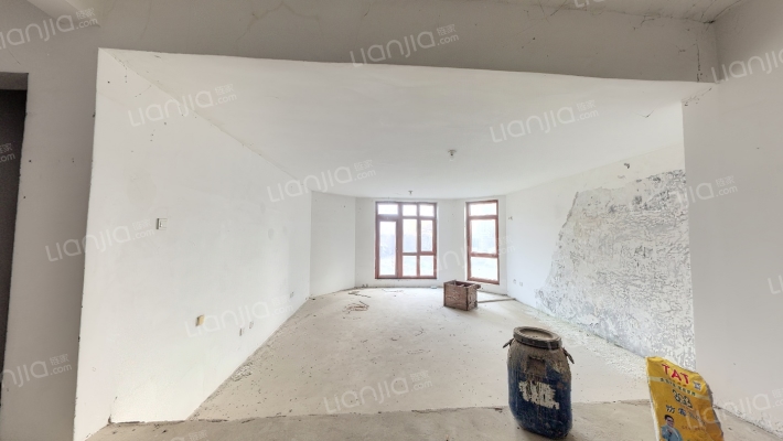 保利十二橡树庄园二手房实景图