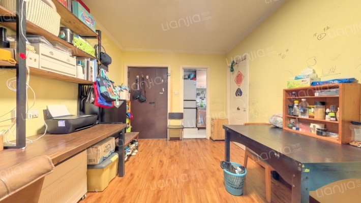 格调小区二手房实景图