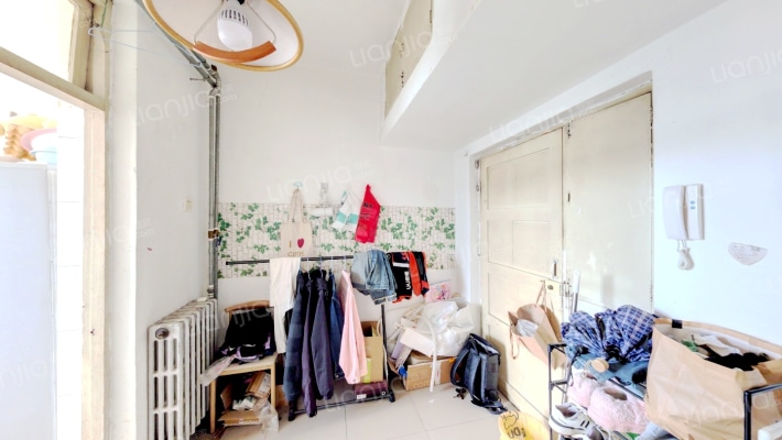 电大街66-48二手房实景图