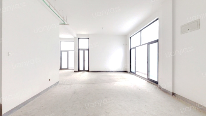 复地温莎堡红府二手房实景图