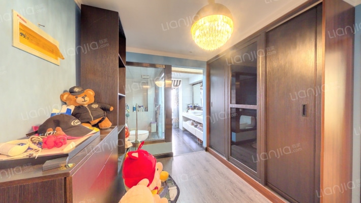 沈辽东路64号二手房实景图