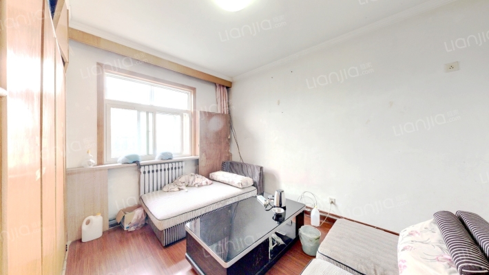 凤凰山路街二手房实景图