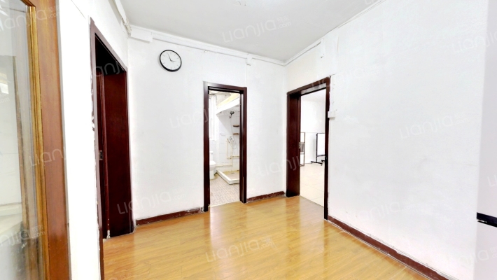 乐都路11号二手房实景图