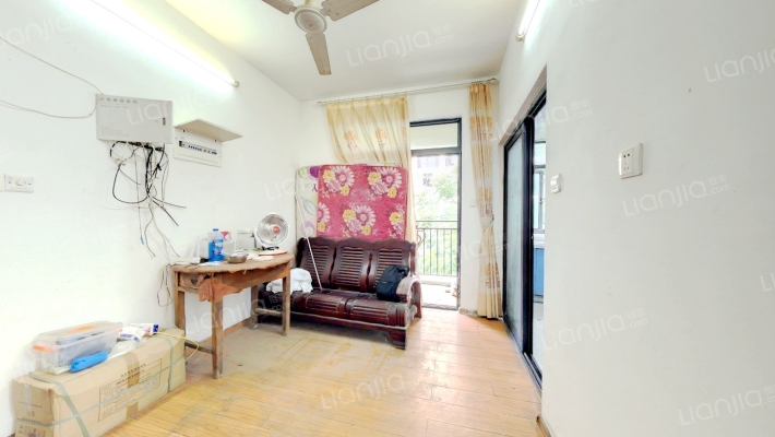 谷尚居小区二手房实景图