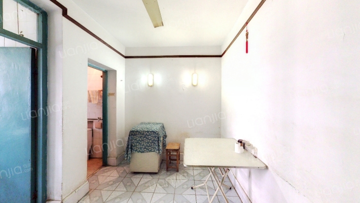 白鹭小区丁官里二手房实景图