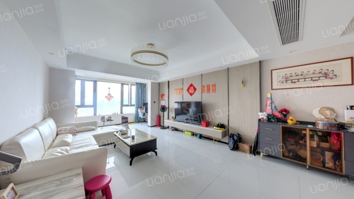 国维中央广场二手房实景图