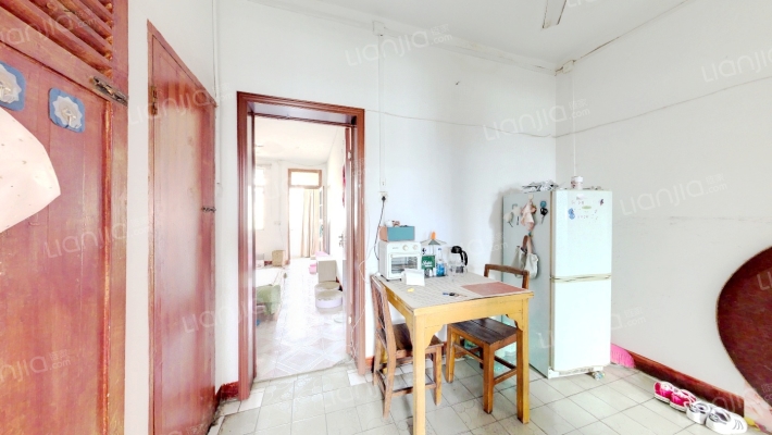 合瓦路106号二手房实景图