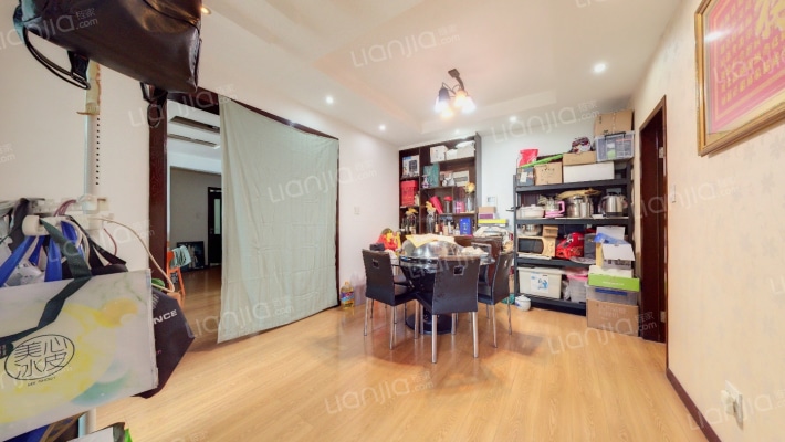 保利东湾二手房实景图