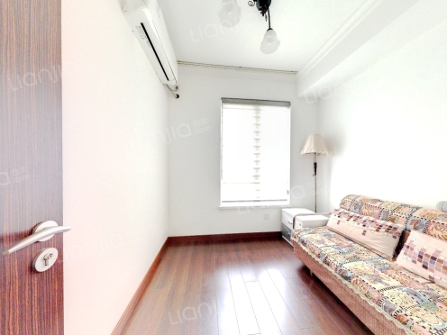 整租·万科五龙山翡翠郡 3室1厅 南