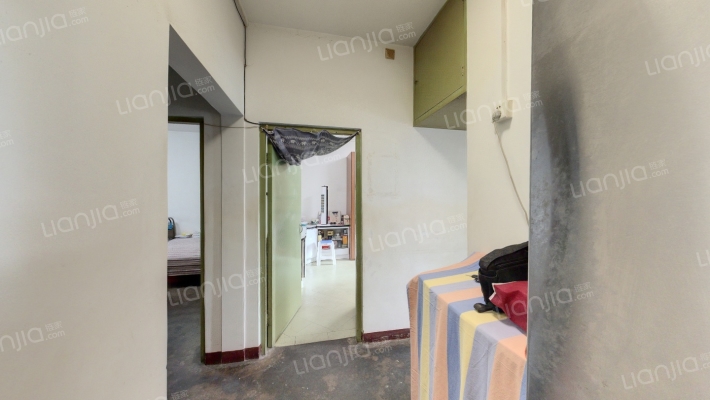 彩电宿舍二手房实景图