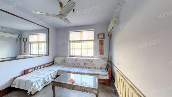 粮食局宿舍老区(西)二手房实景图