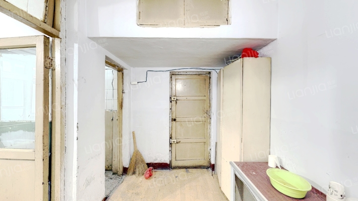 化工厂宿舍二手房实景图