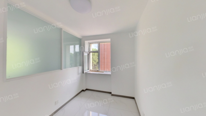 一汽30B街区二手房实景图