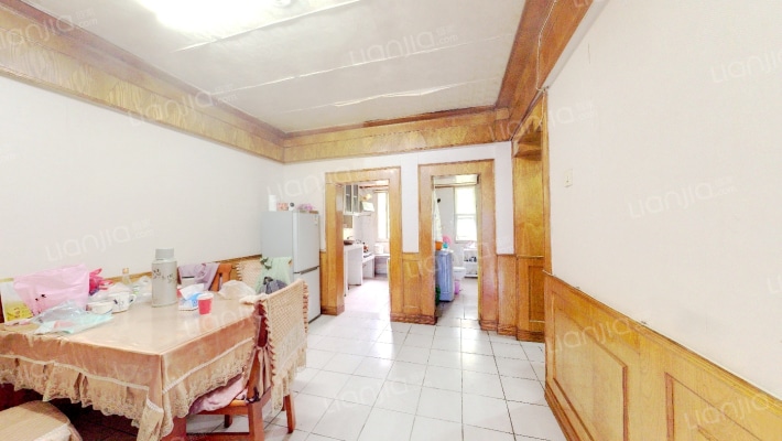 亳州路小学住宅楼二手房实景图