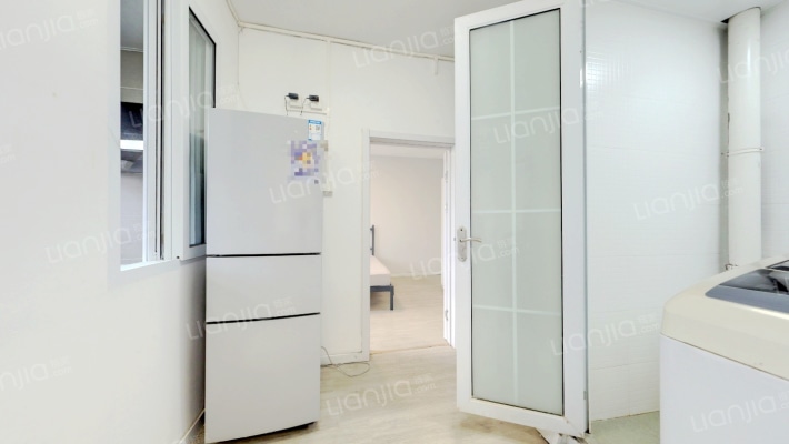 学院南路84号二手房实景图