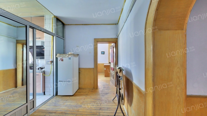 三四小区二手房实景图