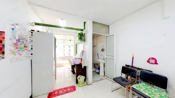 省教委宿舍二手房实景图