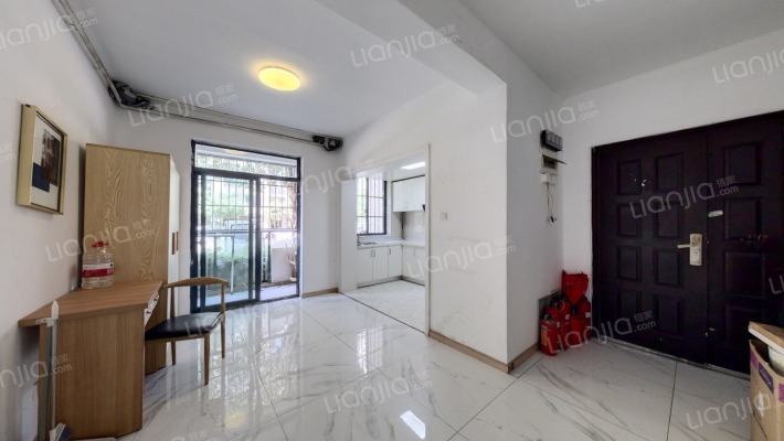 多蓝水岸蓝波苑二手房实景图