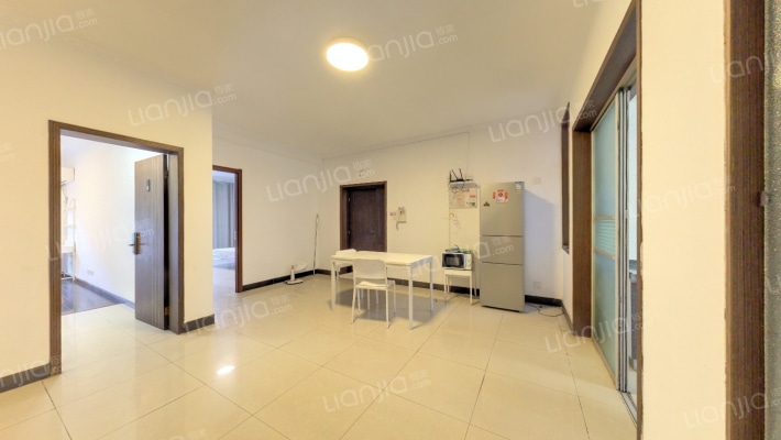 名嘉佳园小区二手房实景图