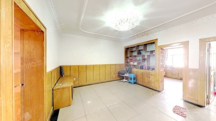 洪庙一巷4号院二手房实景图