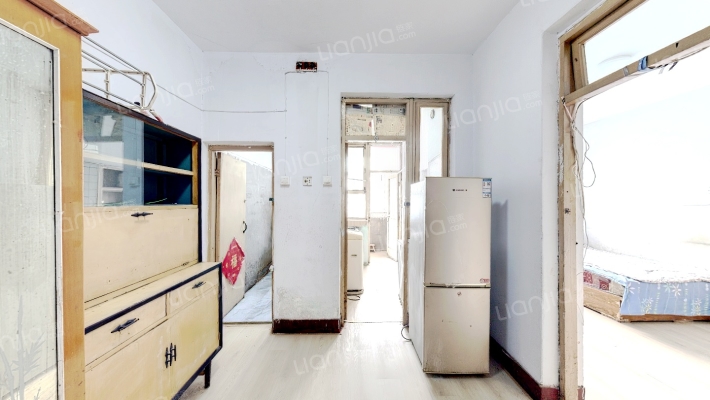 医药公司宿舍二手房实景图