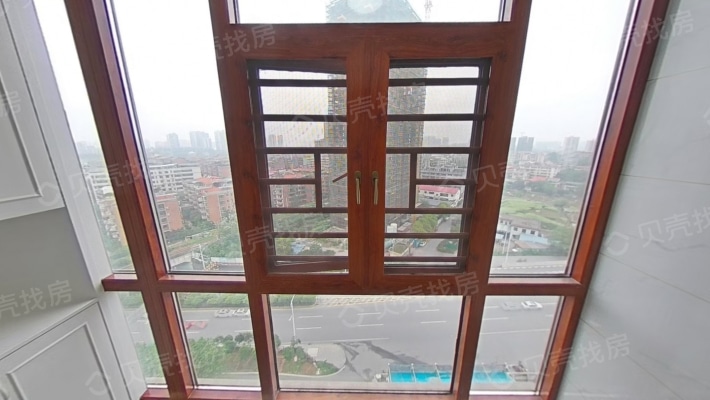 龙锦山庄电梯舒适型三房，生活，交通便利-阳台