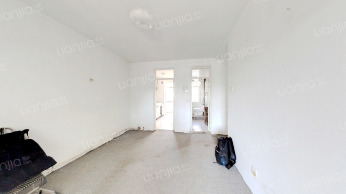 有机合成宿舍二手房实景图