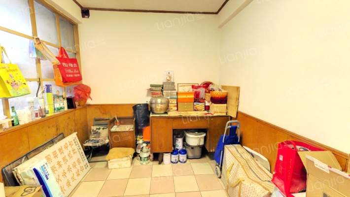 北火巷43号搪瓷厂家属院二手房实景图