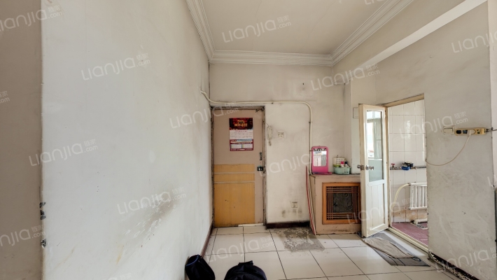 溪波里二手房实景图