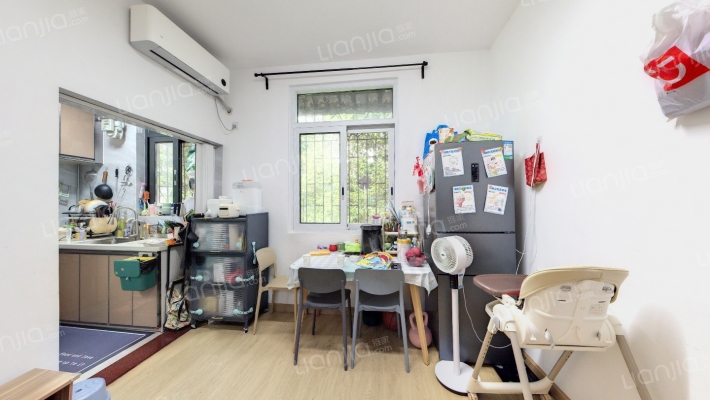 民族学院宿舍二手房实景图