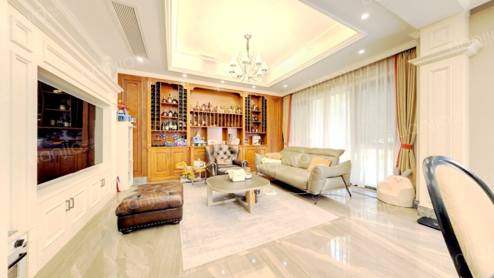 麓山国际圣安德鲁二手房实景图