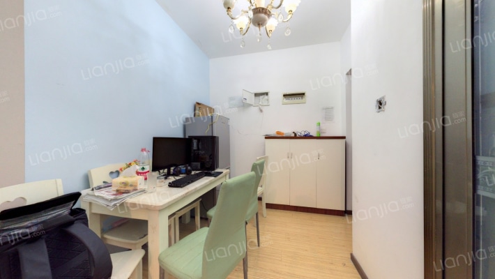 金易E世界二手房实景图