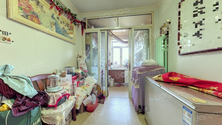 体育场路26号院二手房实景图