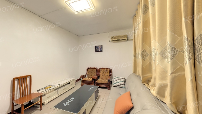 六里屯168号院二手房实景图