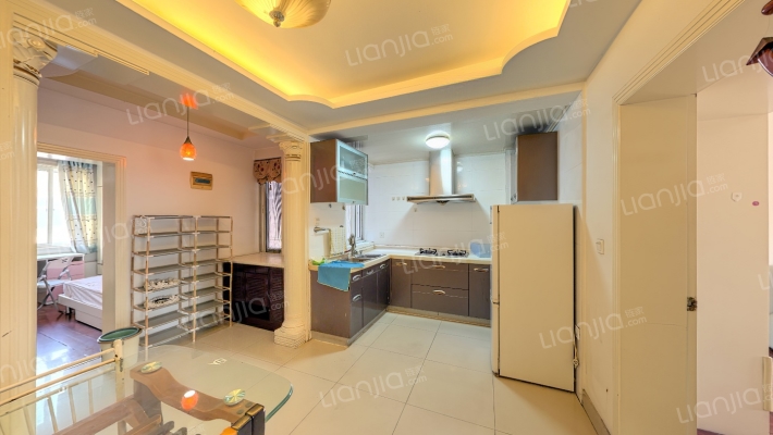 三牌楼大街二手房实景图