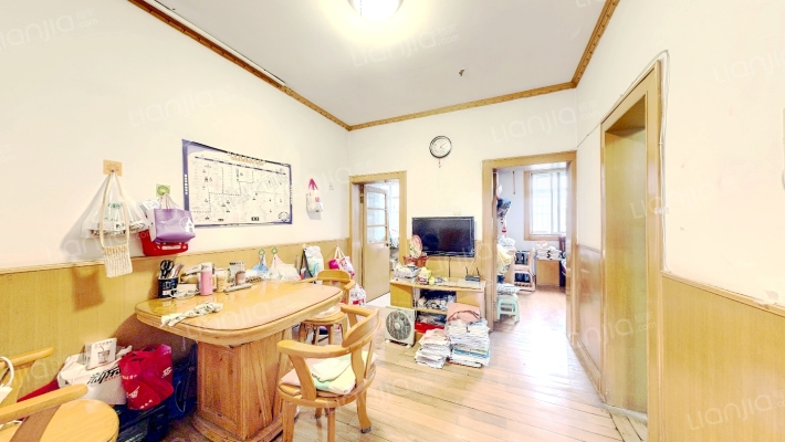 中央路262号二手房实景图