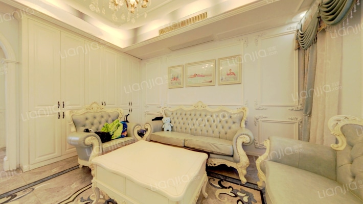 湖光山色二手房实景图